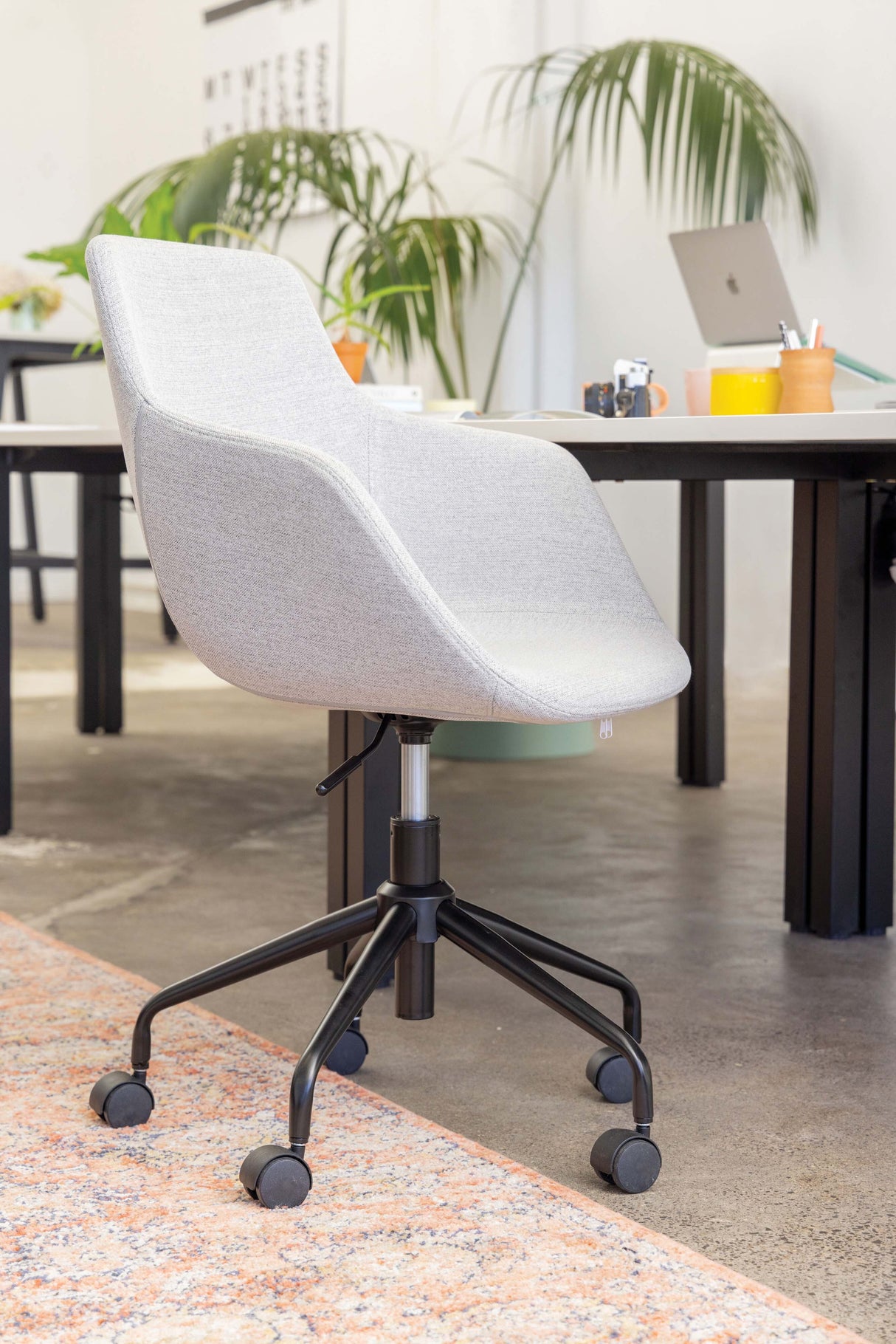 Haze - Upholstered Office visitor chair