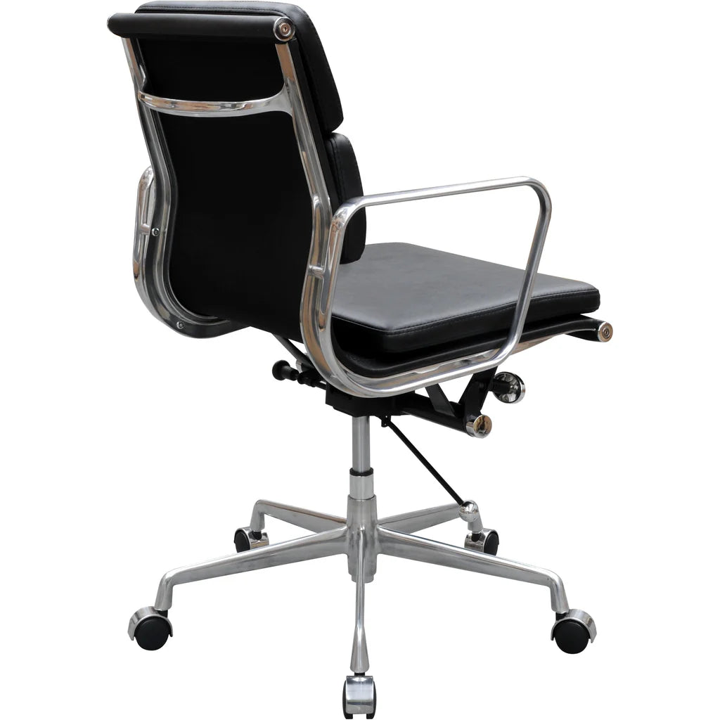 Manta MB Leather Boardroom Chair