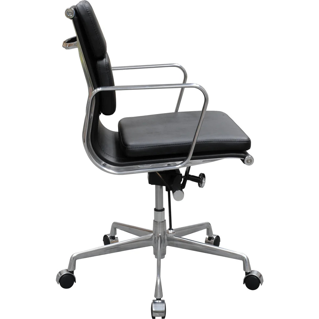 Manta MB Leather Boardroom Chair